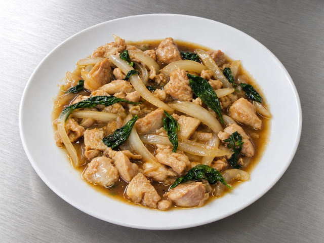 Salteado Thai con Albahaca