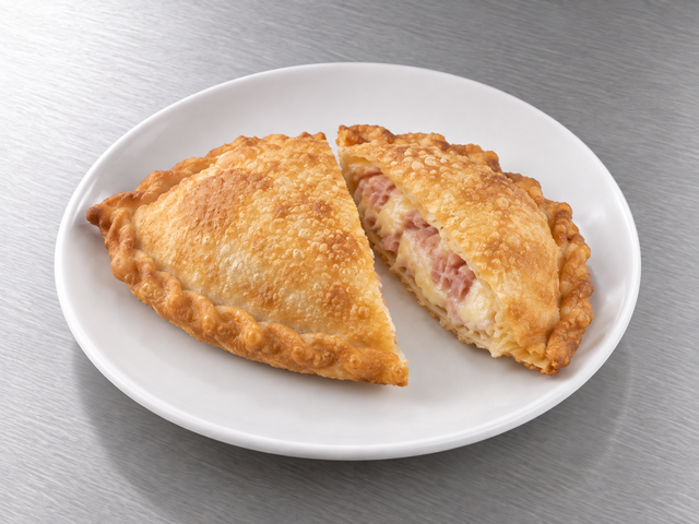 Empanada de Jamón y Queso